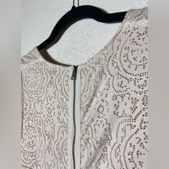 BCBG white lace dress - Picture 8 of 8